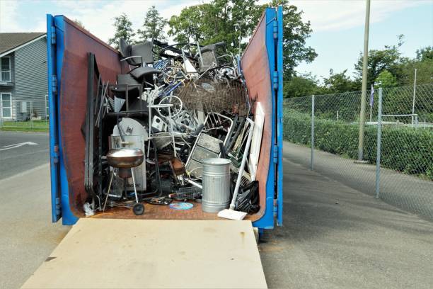 Best Construction Debris Removal  in Elmira, NY